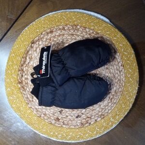 3M Thinsulate Kids Mittens - Black